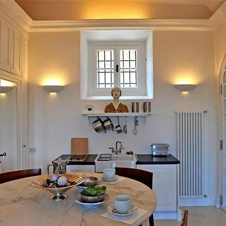 Sleeps 2 Pool Appartement *