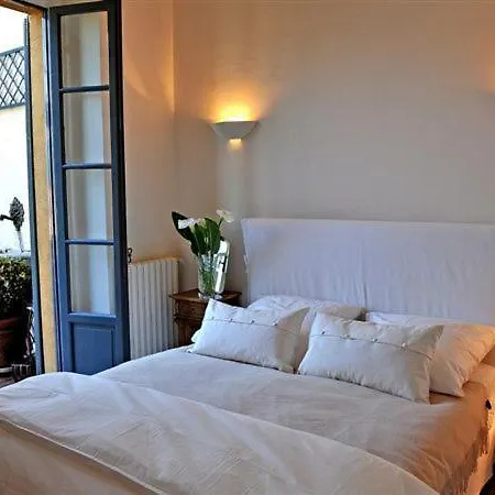 Sleeps 2 Pool Appartement
